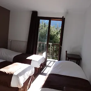 Hotel De Violaine